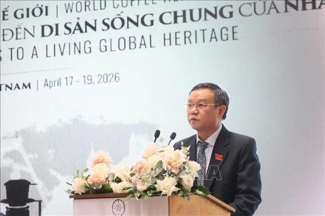 Nâng tầm giá trị cà phê Việt Nam trong bối cảnh toàn cầu hóa Nâng tầm giá trị cà phê Việt Nam trong bối cảnh toàn cầu hóa