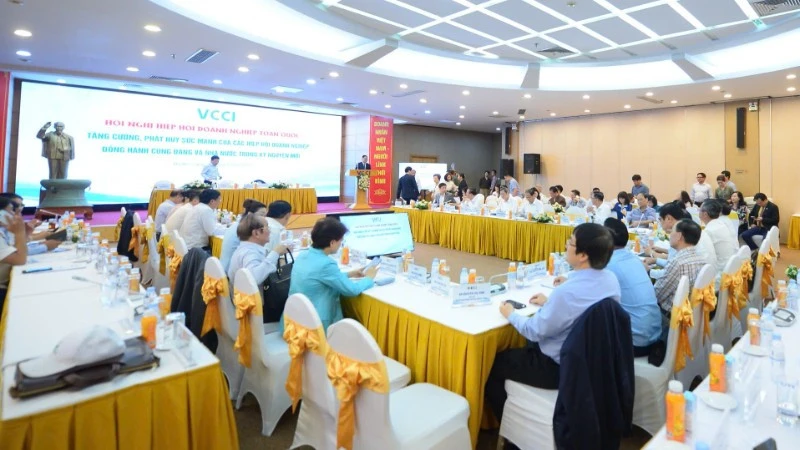 Nâng tầm hiệp hội doanh nghiệp, tiếp sức cho kinh tế tư nhân bứt phá Nâng tầm hiệp hội doanh nghiệp, tiếp sức cho kinh tế tư nhân bứt phá
