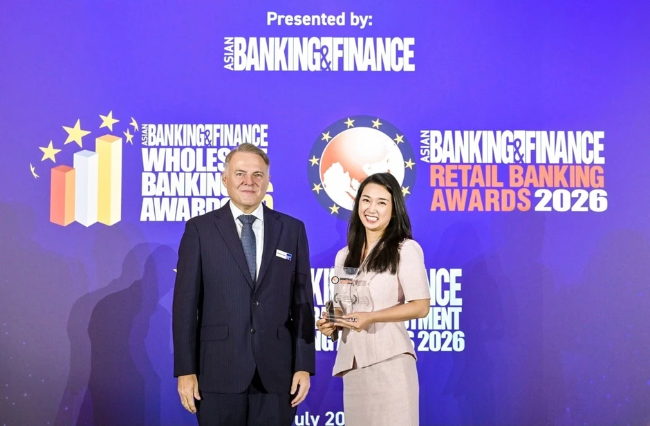 NCB Visa Tự Hào nhận giải thưởng 'Sáng kiến thẻ tín dụng của năm' NCB Visa Tự Hào nhận giải thưởng 'Sáng kiến thẻ tín dụng của năm'