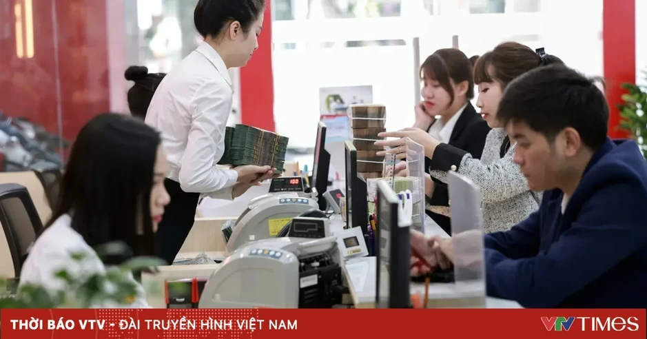 Ngân hàng tăng ưu đãi trong cuộc đua hút tiền gửi Ngân hàng tăng ưu đãi trong cuộc đua hút tiền gửi