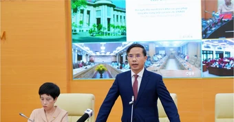 'Ngân hàng trước hết phải bảo đảm an toàn để hoàn trả tiền cho người gửi'