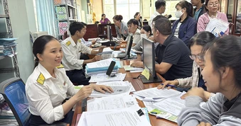 Ngành thuế cầm tay chỉ việc giúp&nbsp;hộ kinh doanh tuân thủ pháp luật thuế