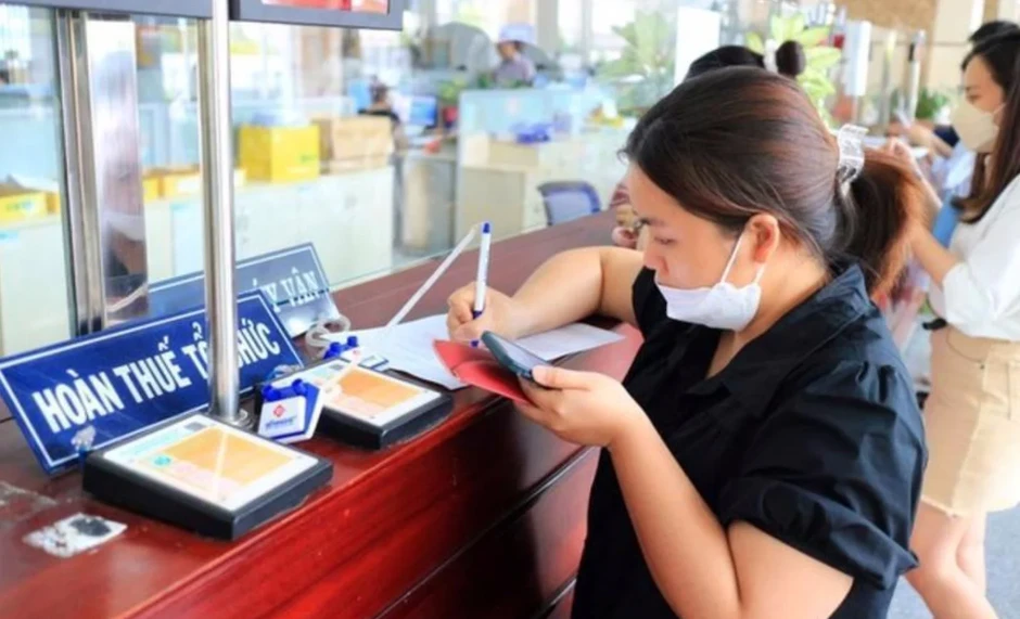 Ngành Thuế thực hiện cuộc "cách mạng" tư duy: Người nộp thuế là khách hàng phục vụ Ngành Thuế thực hiện cuộc "cách mạng" tư duy: Người nộp thuế là khách hàng phục vụ