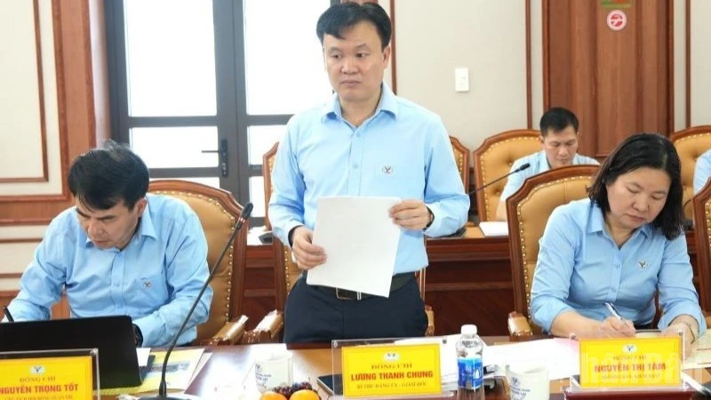 Ngày mới ở Than Mông Dương Ngày mới ở Than Mông Dương