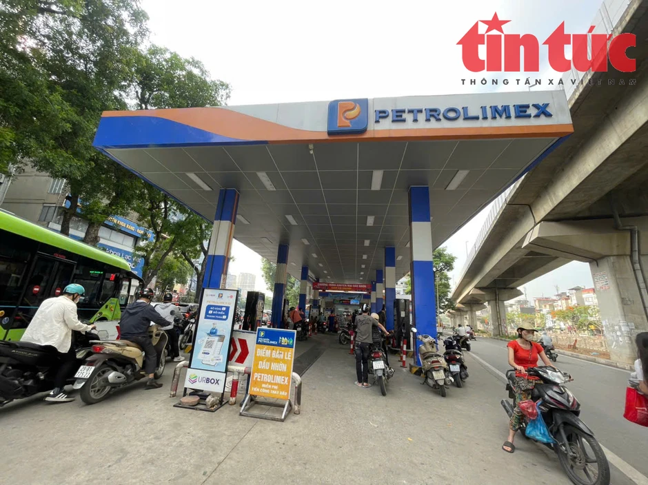 Ngày thứ 2 bán xăng E10: Thị trường vận hành ổn định, chưa ghi nhận phản ánh chất lượng Ngày thứ 2 bán xăng E10: Thị trường vận hành ổn định, chưa ghi nhận phản ánh chất lượng