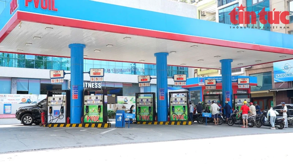 Ngày thứ 2 bán xăng E10: Thị trường vận hành ổn định, chưa ghi nhận phản ánh chất lượng Ngày thứ 2 bán xăng E10: Thị trường vận hành ổn định, chưa ghi nhận phản ánh chất lượng