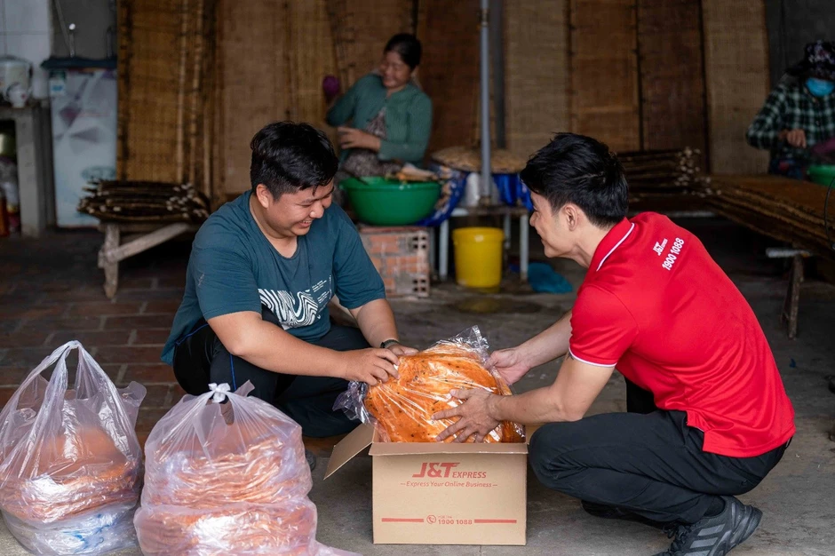 Nghỉ lễ dài ngày: Người trẻ chọn gửi đồ trước để giảm tải hành lý Nghỉ lễ dài ngày: Người trẻ chọn gửi đồ trước để giảm tải hành lý