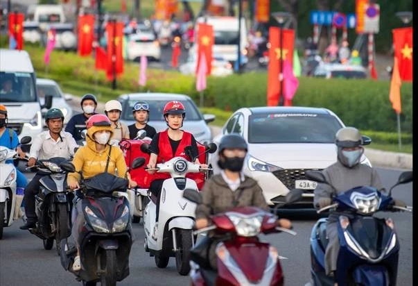 Nghỉ lễ dài ngày: Người trẻ chọn gửi đồ trước để giảm tải hành lý Nghỉ lễ dài ngày: Người trẻ chọn gửi đồ trước để giảm tải hành lý