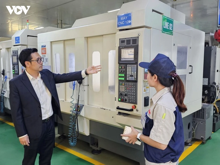 Nghị quyết 57: Chuyển đổi số trong sản xuất, nhà máy thông minh thay đổi cuộc chơi