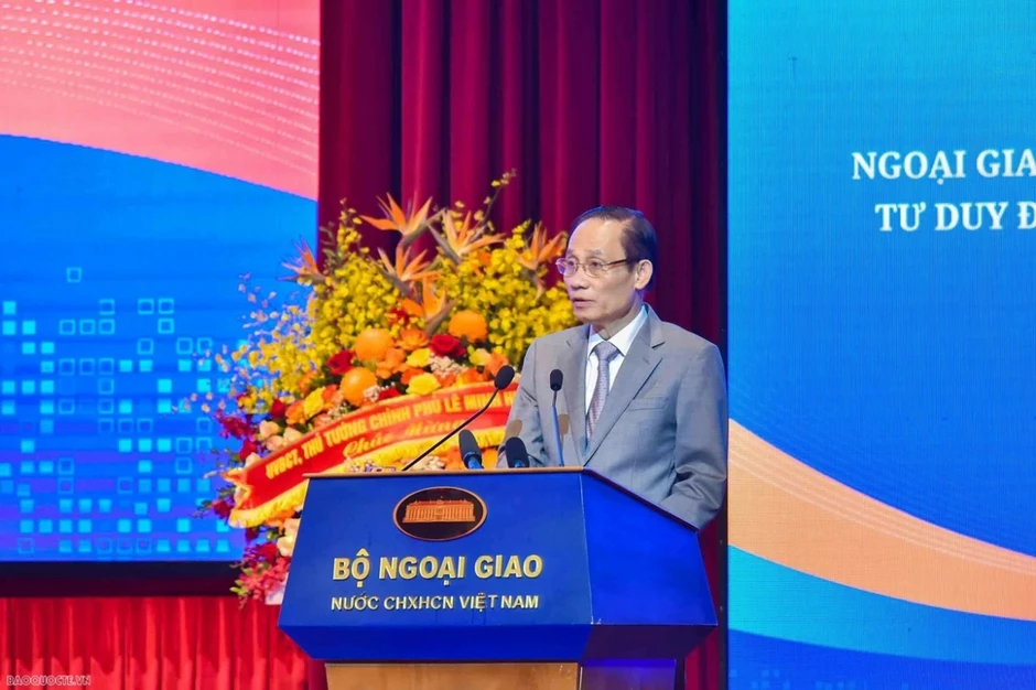 Ngoại giao khoa học - công nghệ hướng tới làm chủ công nghệ chiến lược Ngoại giao khoa học - công nghệ hướng tới làm chủ công nghệ chiến lược