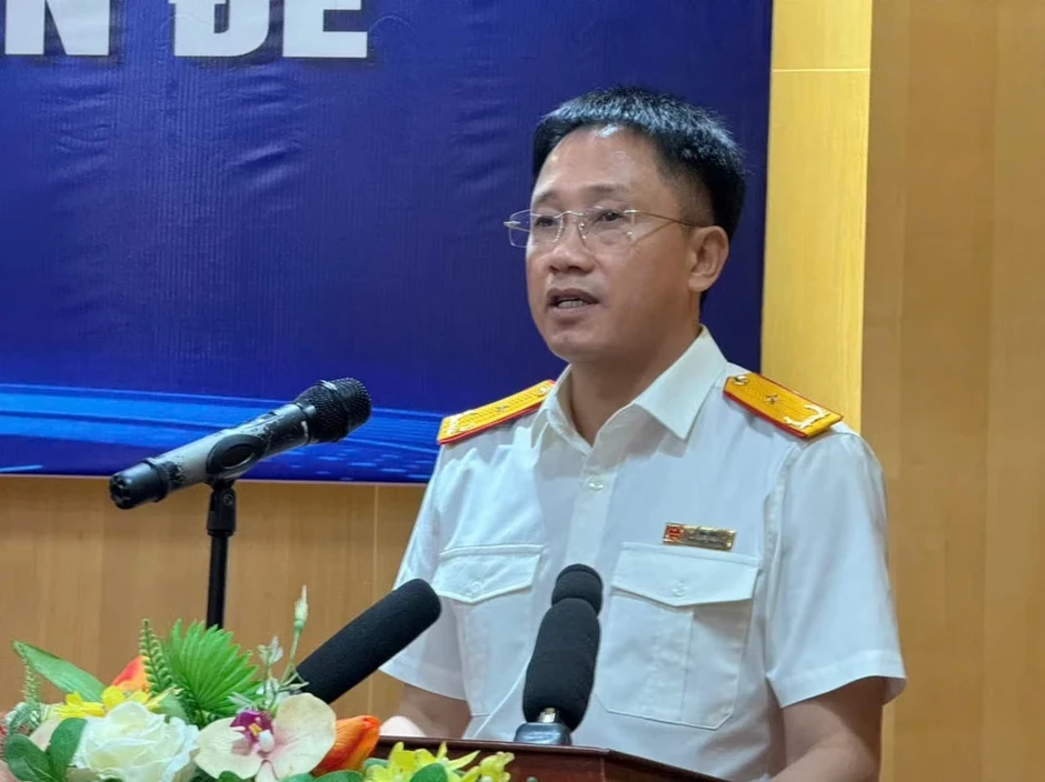 Người dân có thể nộp thuế trên đường ra sân bay để gỡ lệnh cấm xuất cảnh Người dân có thể nộp thuế trên đường ra sân bay để gỡ lệnh cấm xuất cảnh