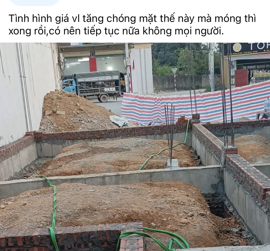 Người xây nhà ‘toát mồ hôi hột’ vì giá vật liệu leo thang Người xây nhà ‘toát mồ hôi hột’ vì giá vật liệu leo thang