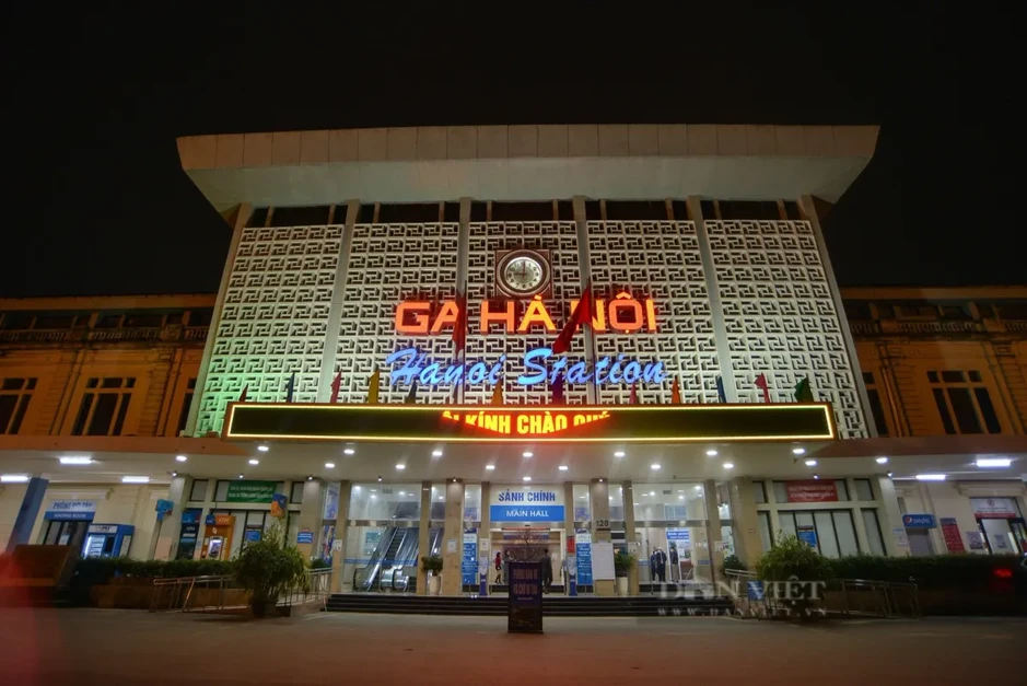 Nguy cơ đứt gãy chuỗi vận tải: bài toán 1.900 tỷ đồng khi dừng chạy tàu vào trung tâm Hà Nội Nguy cơ đứt gãy chuỗi vận tải: bài toán 1.900 tỷ đồng khi dừng chạy tàu vào trung tâm Hà Nội