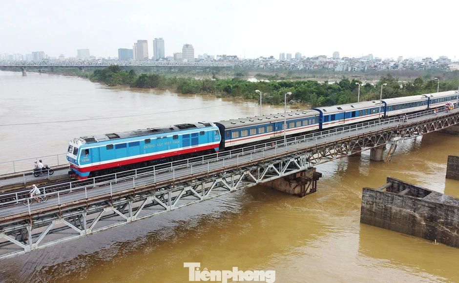 Nguy cơ đứt gãy vận tải nếu dừng chạy tàu vào trung tâm Hà Nội Nguy cơ đứt gãy vận tải nếu dừng chạy tàu vào trung tâm Hà Nội