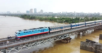 Nguy cơ đứt gãy vận tải nếu dừng chạy tàu vào trung tâm Hà Nội