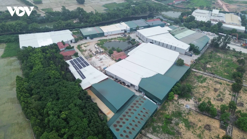 Nhà xưởng trái phép "mọc" trên đất nông nghiệp ở Phương Liễu, Bắc Ninh