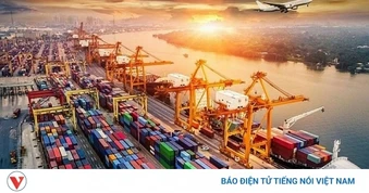 Nhập khẩu tăng mạnh, Việt Nam nhập siêu 7,11 tỷ USD trong 4 tháng đầu năm 2026