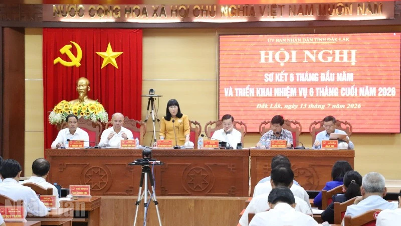 Nhiều áp lực trong phát triển kinh tế, xã hội 6 tháng cuối năm của tỉnh Đắk Lắk Nhiều áp lực trong phát triển kinh tế, xã hội 6 tháng cuối năm của tỉnh Đắk Lắk