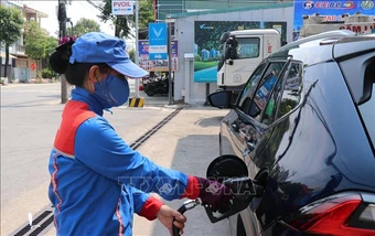 Nhiều đề xuất tháo gỡ khó khăn cho xăng E10 'trước giờ G'