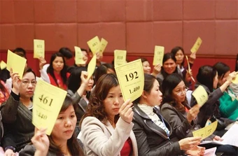 Nhiều doanh nghiệp công bố tài liệu đại hội cổ đông cho... có