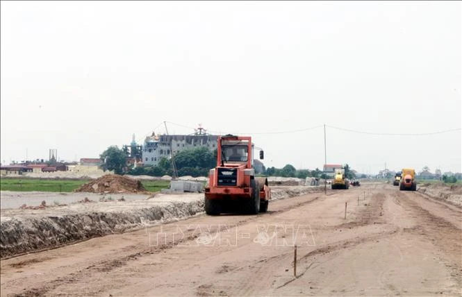 Ninh Bình hoàn thiện hạ tầng khu công nghiệp, tăng sức hút đầu tư Ninh Bình hoàn thiện hạ tầng khu công nghiệp, tăng sức hút đầu tư
