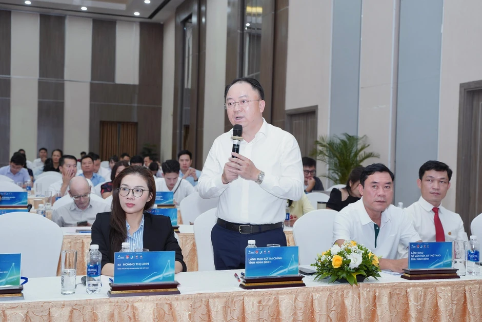 Ninh Bình tháo ‘điểm nghẽn’, cùng doanh nghiệp tận dụng cơ hội bứt phá Ninh Bình tháo ‘điểm nghẽn’, cùng doanh nghiệp tận dụng cơ hội bứt phá
