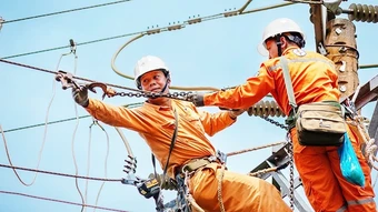 Nỗ lực cung ứng điện mùa khô