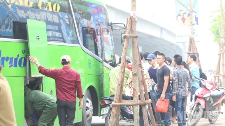 Nỗ lực giữ ổn định thị trường vận tải trước biến động giá xăng dầu Nỗ lực giữ ổn định thị trường vận tải trước biến động giá xăng dầu