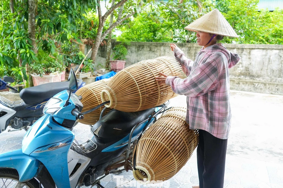 Nơm tre từ chợ quê lên 'chợ số' Nơm tre từ chợ quê lên 'chợ số'