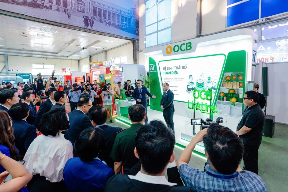 OCB tối ưu trải nghiệm tài chính từ dữ liệu và AI OCB tối ưu trải nghiệm tài chính từ dữ liệu và AI