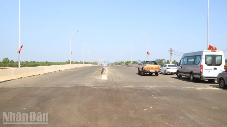 Phấn đấu thông xe kỹ thuật cao tốc Khánh Hòa-Buôn Ma Thuột vào dịp 2/9/2026 Phấn đấu thông xe kỹ thuật cao tốc Khánh Hòa-Buôn Ma Thuột vào dịp 2/9/2026