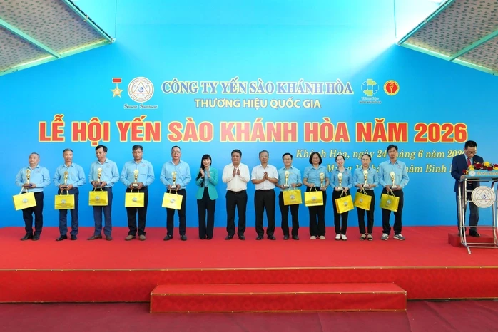 Phát huy giá trị di sản nghề yến sào Khánh Hòa Phát huy giá trị di sản nghề yến sào Khánh Hòa