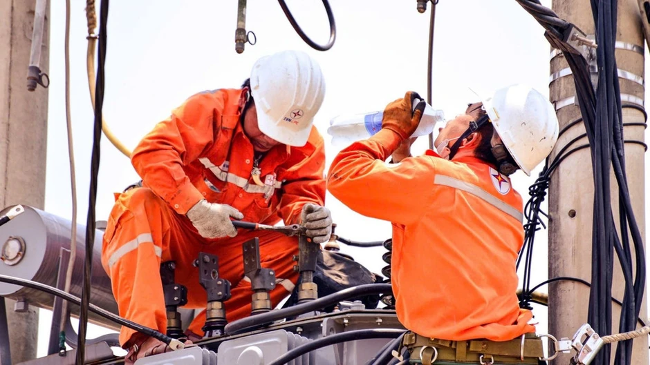 Phát huy vai trò dẫn dắt của doanh nghiệp nhà nước trong phát triển kinh tế hiện nay Phát huy vai trò dẫn dắt của doanh nghiệp nhà nước trong phát triển kinh tế hiện nay