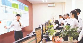 Phát triển đô thị thông minh gắn xây dựng chính quyền số