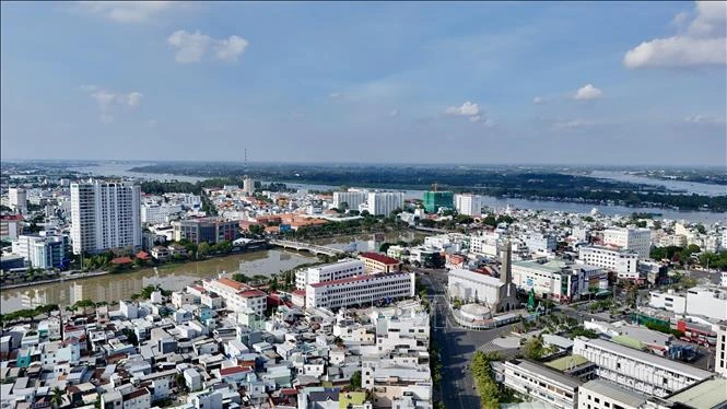 Phát triển Long Xuyên thành cực tăng trưởng mới của An Giang Phát triển Long Xuyên thành cực tăng trưởng mới của An Giang