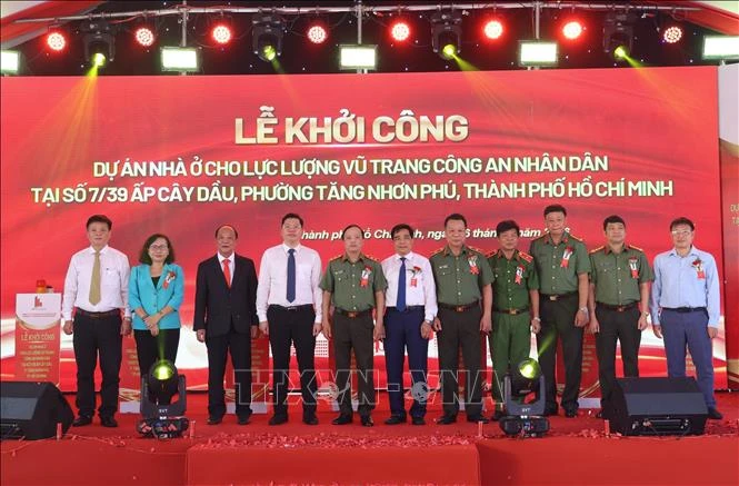 Phát triển nhà ở xã hội, chăm lo đời sống cho cán bộ, chiến sĩ