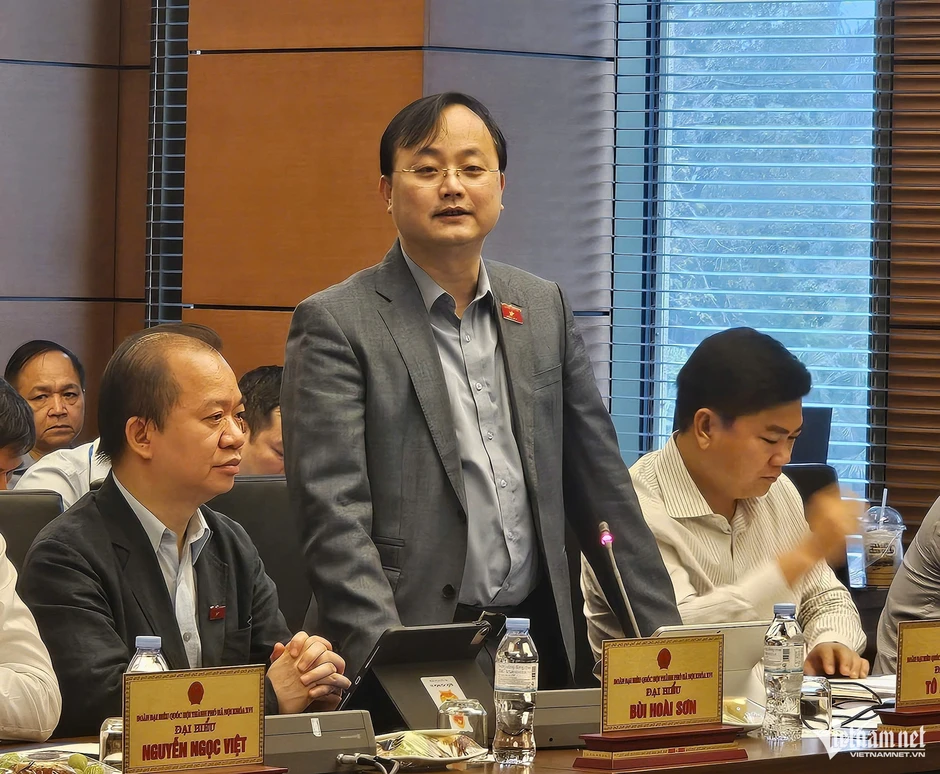Phó Chủ tịch Quốc hội: Làm sao để người dân yên tâm đầu tư, không phải bỏ vào đất, vàng Phó Chủ tịch Quốc hội: Làm sao để người dân yên tâm đầu tư, không phải bỏ vào đất, vàng