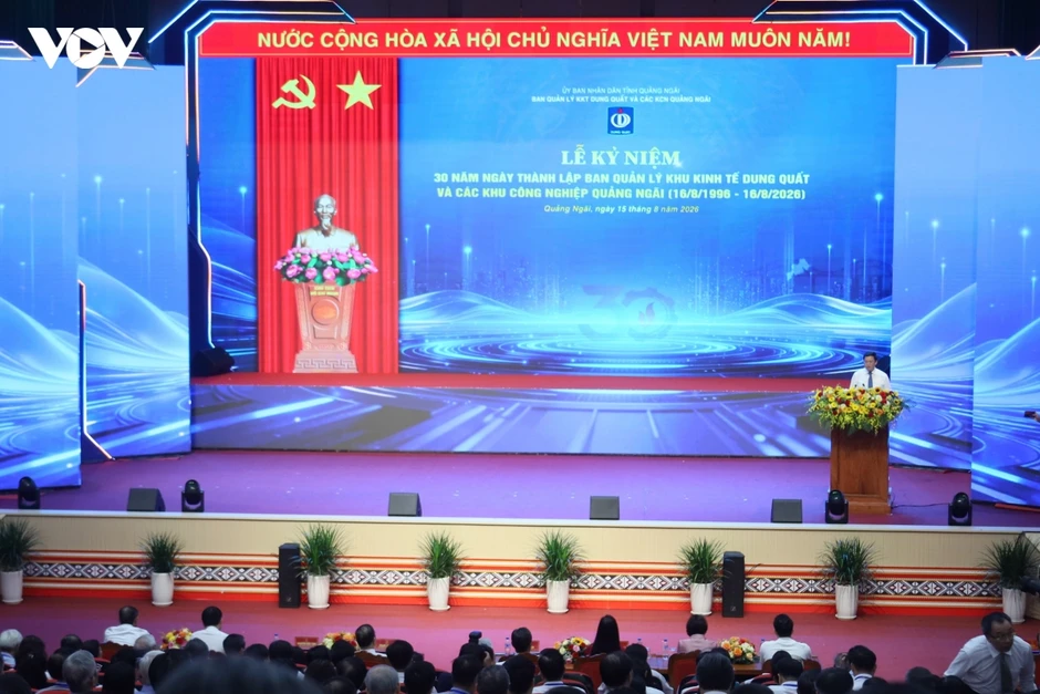 Phó Thủ tướng: Dung Quất cần đi đầu thu hút đầu tư công nghệ cao, công nghệ xanh Phó Thủ tướng: Dung Quất cần đi đầu thu hút đầu tư công nghệ cao, công nghệ xanh