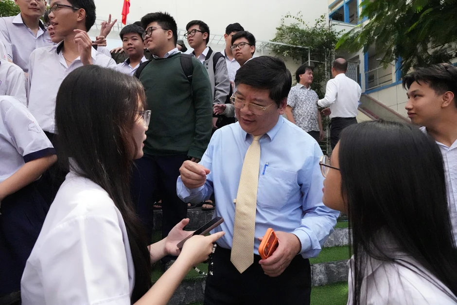 Phụ huynh hỏi nhiều, hiểu kỹ để không nói "giá như" Phụ huynh hỏi nhiều, hiểu kỹ để không nói "giá như"
