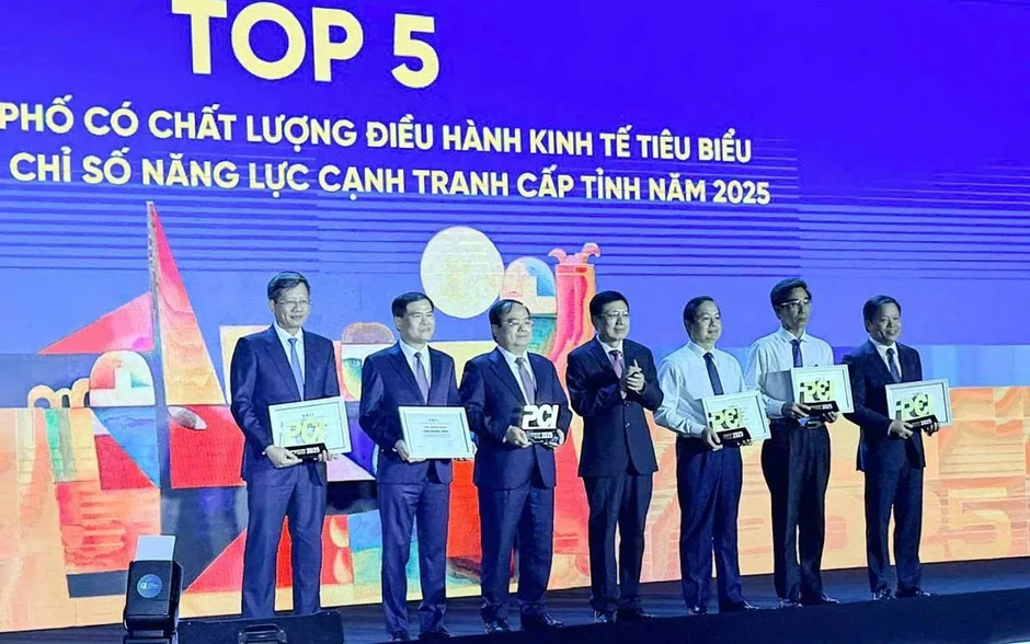 Phú Thọ bứt phá PCI 2025, đứng thứ 2 toàn quốc về tiếp cận nguồn lực Phú Thọ bứt phá PCI 2025, đứng thứ 2 toàn quốc về tiếp cận nguồn lực