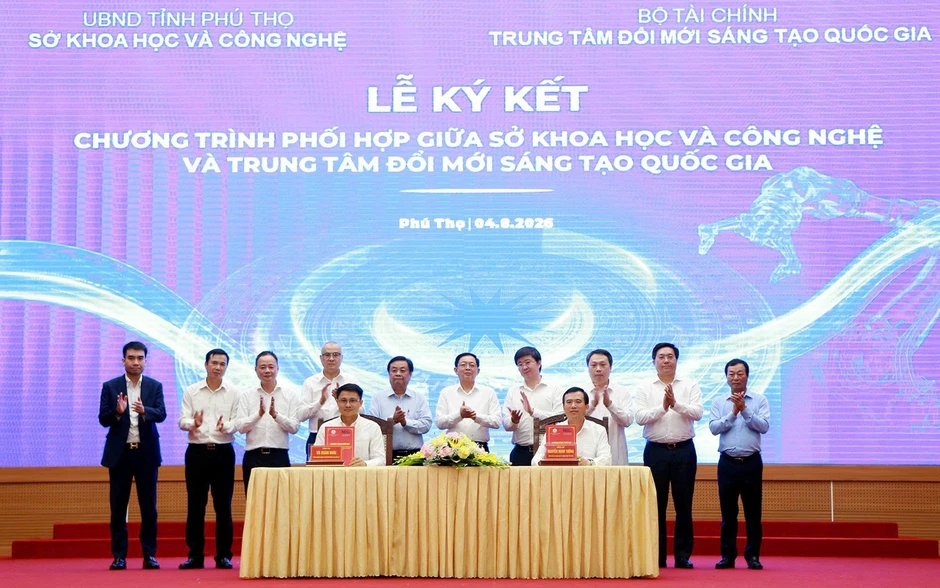 Phú Thọ phát động 90 ngày xây dựng Kho dữ liệu, tạo đột phá trong quản trị, điều hành Phú Thọ phát động 90 ngày xây dựng Kho dữ liệu, tạo đột phá trong quản trị, điều hành
