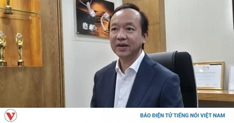 PNJ trả chậm tiền mua lại: Khách hàng thành “chủ nợ không lãi”?