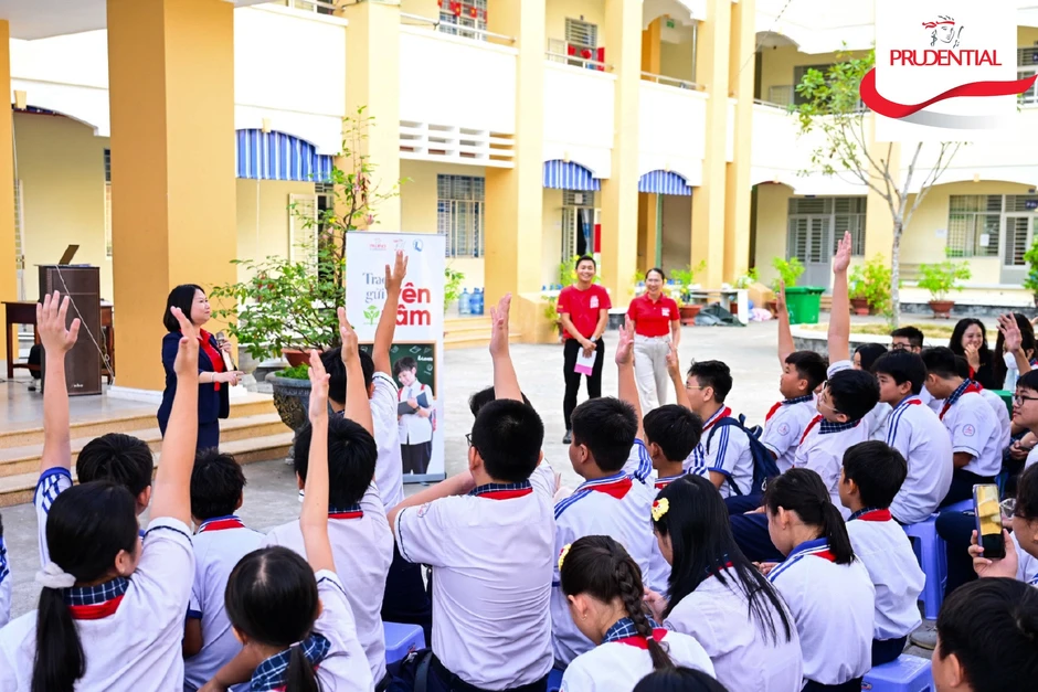 Prudential - bền bỉ với hành trình ‘Mang yên tâm trọn vẹn đến mỗi gia đình Việt’ Prudential - bền bỉ với hành trình ‘Mang yên tâm trọn vẹn đến mỗi gia đình Việt’