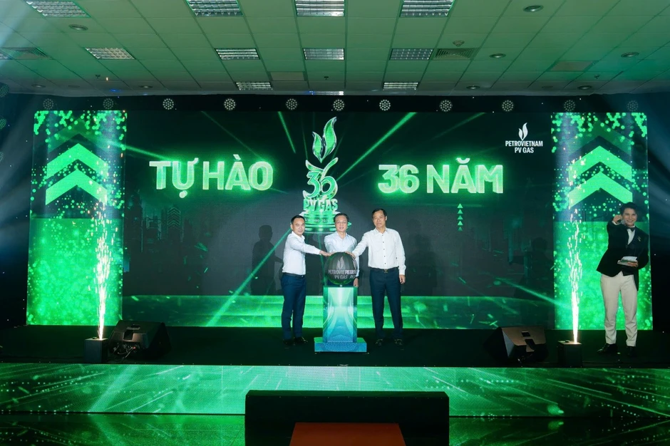 PV GAS 36 năm phát triển: Tiếp lửa khát vọng, vững bước vươn tầm PV GAS 36 năm phát triển: Tiếp lửa khát vọng, vững bước vươn tầm