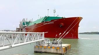 PV GAS nhập khẩu gần 120 nghìn tấn LNG và LPG