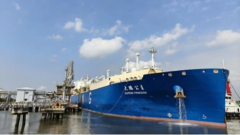 PV GAS tiếp nhận thành công 60 nghìn tấn LNG