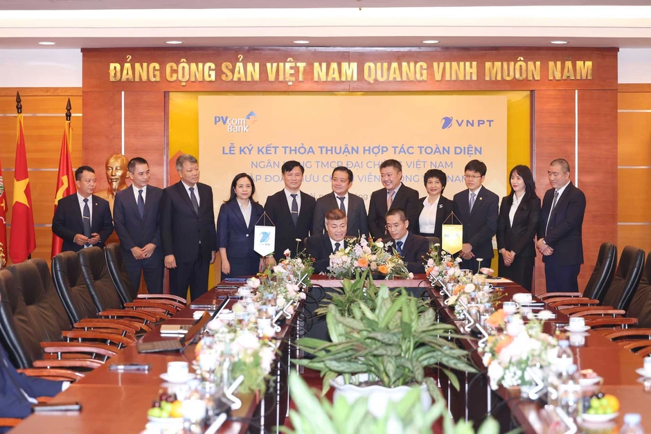 PVcomBank: Dấu mốc UPCoM và bước chuyển sang giai đoạn tăng tốc mới PVcomBank: Dấu mốc UPCoM và bước chuyển sang giai đoạn tăng tốc mới