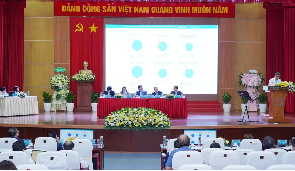 PVFCCo - Phú Mỹ (DPM) đặt doanh thu 17.600 tỷ đồng và tăng tốc chuyển dịch xanh PVFCCo - Phú Mỹ (DPM) đặt doanh thu 17.600 tỷ đồng và tăng tốc chuyển dịch xanh