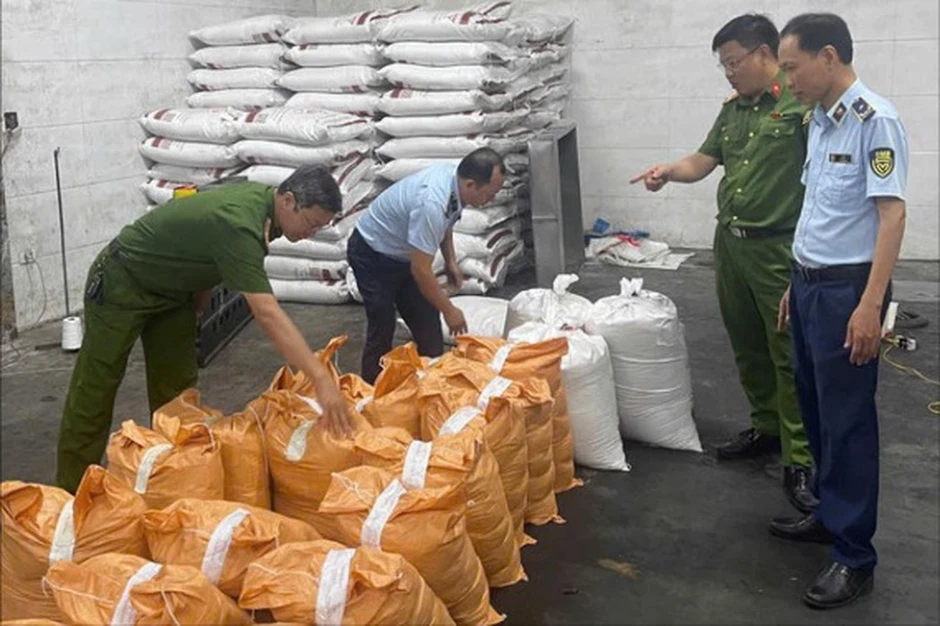 Quản lý thị trường Hà Nội xử lý 245 vụ vi phạm an toàn thực phẩm