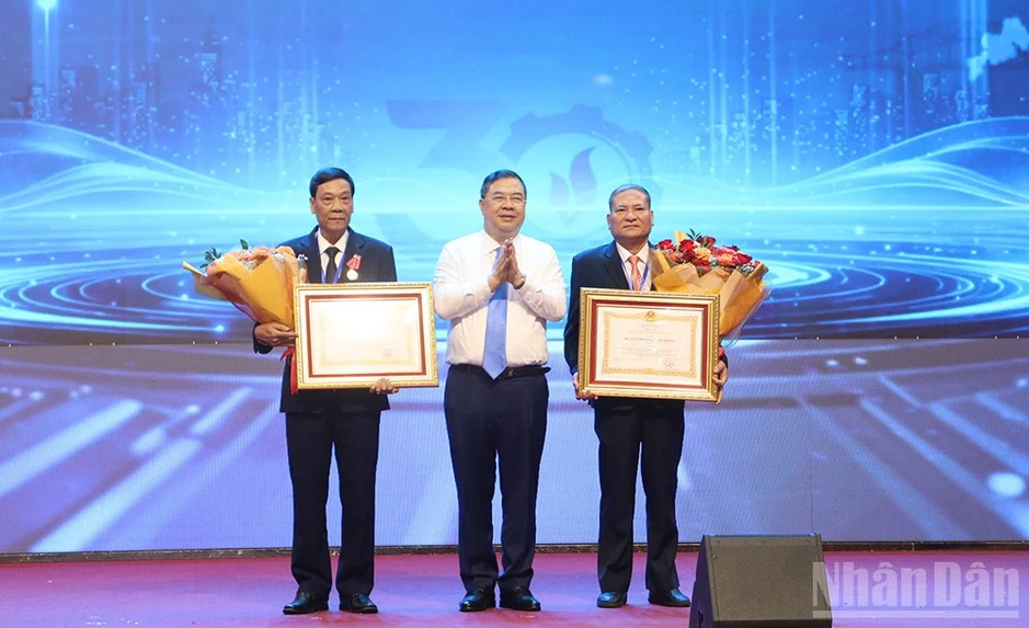 Quảng Ngãi cần tăng tốc chuyển dịch sang mô hình kinh tế xanh, tuần hoàn Quảng Ngãi cần tăng tốc chuyển dịch sang mô hình kinh tế xanh, tuần hoàn